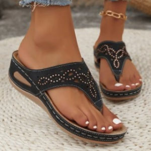 [Free Shipping] Plus-Size WomenS Black Hollow-Out Rhinestone-Embellished-Style Wedge Sandals Perfect For Summer Outdoor Wear