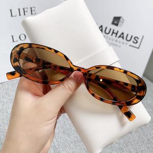 WD Kacamata Hitam Wanita Retro Gaya Jepang dan Korea Ins Eropa dan Amerika Gradient Color Optical Glass Sunglasses Women K40