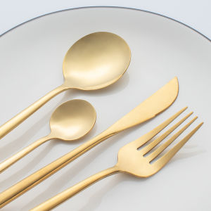 24pcs Gold Dinnerware Set Stainless Steel Tableware Set Knife Fork Spoon Flatware Set Dishwasher Safe Cutlery Set