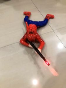 Mainan Spiderman-Hulk-Captain Amerika Merangkak Merayap Ada Suara Tembakan