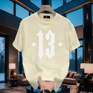 LC.TRADING   เสื้อยืดเเฟชั่น พิมพ์ลาย แฟชั่นสตรีท ทันสมัย ใส่สบาย ไม่หดตัว มี5 สีให้ได้เลือกใส่ สินค้าพร้อมจัดส่ง B0300