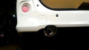 Knalpot Mobil Racing Warna Pelangi & Suara Bass