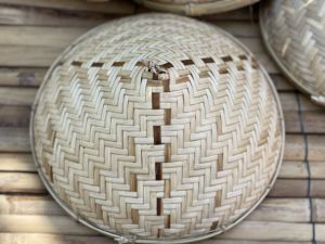 ฝาปิด หวด สานจากไม้ไผ่เย็บขอบด้วยเส้นหวาย งานแข็ง สวยงาม ขนาด 10 นิ้ว