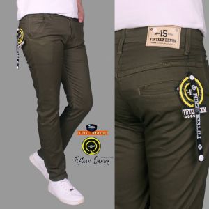 Celana Chino Slim Fit Pria: Pilihan Terbaik untuk Kerja dan Liburan