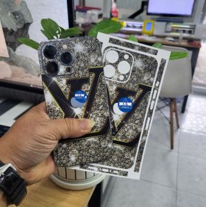 Miếng Dán skin mặt lưng viền rời cho ihone 12 đến 15 pro max bảo vệ máy chống trầy xước và làm đẹp tạo thêm diện mới