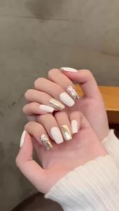 [HANDMADE]Artificial Nail Milky white champagne gold sequins Phototpy Press on Nails Reusable and Removable Nails with Toolkit