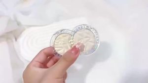 Monochrome Diamond Highlighter & Contour - Instant Face Glow For Party & Festival Makeup