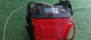 จั๊มสตาร์ทรถยนต์ 12 V 30 Am สามารถสาตร์ทรถยนต์นั่งทั่วไป โดยไม่ต้องใช้แบตเตอรี่เดิมของรถ ใช้แบตเตอร์ฟอสเฟต32140 สามารถชาร์จโทรศัพท์และเป็นไฟสำรองสำหรับการเดินทาง