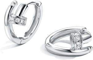 KHOEN TAI THỜI TRANG CHIC - ĐÁ CUBIC ZIRCONIA CZ - PHỦ VÀNG 14K Me&Hz Gold Plated Huggies Hoop Earrings