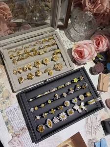 แหวนเพชรสีเหลืองทองดึงดูดโชคลาภสำหรับผู้หญิง แหวนเปิดผู้หญิงร่ำรวยสไตล์ชาแนลสีสันหรูหรา