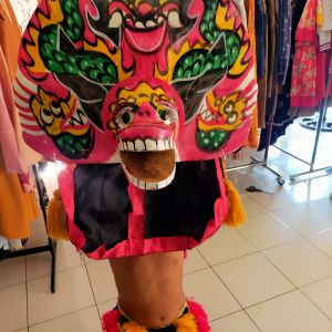 Barongan anak di lengkapi kain - Barongan Pecut Barongan anak2 umur 10 Barongsai Pecut Bopo Entul Topeng barongan Barongan jumantoro Barongan anak2 umur 10 devil Barongan jumantoro asli Barongan jumantoro asli besar Sakral warga psht Barongan jumantoro en