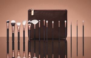 Morning   เซ็ทแปรงแต่งหน้า 15 ชิ้น พร้อมกระเป๋าเก็บหนังนุ่มสีน้ำตาล