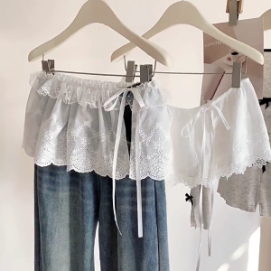 ผ้าระบายเล่นชั้นผ้าพันคอสะโพกกระโปรงสั้นสำหรับผู้หญิงลายดอกไม้กลวงสวยงามกระโปรงผ้ากันเปื้อนผูกขึ้นเสื้อเชิ้ตขยายใหญ่กว่ากระโปรง