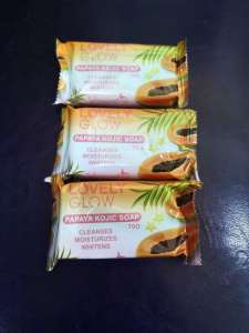 HK.LOVELY GLOW SOAP PAPAYA KOJIC SOAP Natural Plant Flowersand Essential Oils soap Moisturizing cleansing whitening soap papaya soap 1pcs 70g
