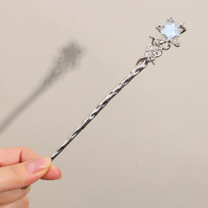 ตุ๊กตาเซเลอร์มูนรูปดาวมูนสโตนสไตล์วินเทจสำหรับผู้หญิงปิ่นปักผมสไตล์จีนมีพู่ประดับปิ่นปักผมเครื่องประดับผมตะเกียบ