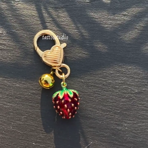 3 Pieces Strawberry Pendant Keychains with Easy to Attach Metal Ring Bag Charm Decorative Phone Accessory