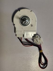 Quạt tủ lạnh Aqua bằng sứ dc 13v hàng hãng.