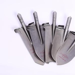 Military seal steel shovel tip shovel shovel iron shovel iron shovel manganese steel thickened wooden handle digging shovel special shovel