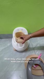 Bồn Cầu Trẻ Em Con Vịt QanaHomes Bô Tập Đi Vệ Sinh Cho Bé Có Tựa Lưng Tiện Lợi