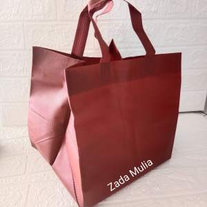 Goodie bag Press Box 20x22x27 cm Tebal 70 gsm Tas Hajatan Kain Spunbond # Tas berkat murah