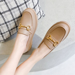 Lishops รุ่นใหม่แนะนำ  รองเท้าโลฟเฟอร์ตกแต่งอะไหล่โลหะสุดปัง ใส่สีไหนก็สวยปังพื้นส้นหนาใส่กับชุดเดรสคือสวยจึ้ง สาวๆคือห้ามพลาด