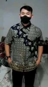 KEMEJA PRIA /KEMEJA BATIK / KEMEJA BATIK FOIL SEMI SULTRA PRINT / KEMEJA BATIK FOIL / KEMEJA BATIK PRIA / KEMEJA BATIK KANTORAN/ PAKAIAN PRIA KANTORAN / KEMEJA BATIK TERBARU / KEMEJA BATIK BERKUALITAS / KEMEJA KE UNDANGAN