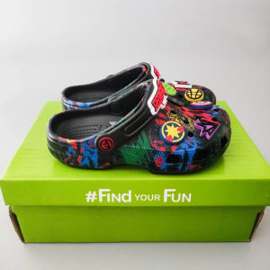 Giày sục crocs chuẩn xịn chống hôi chân nhựa tế bào êm mềm dẻo bền đi mưa lội nước đi biển cho trẻ em hình Captain Avangers (tặng bộ Jibitz siêu xinh xịn sò như hình)