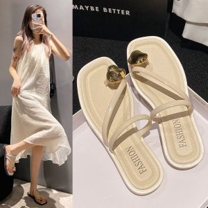 [Free Shipping] WomenS Summer Outdoor Sandals With Metal Buckle New Cute Design Toe-Loop Thin Strap Flat Flip-Flops