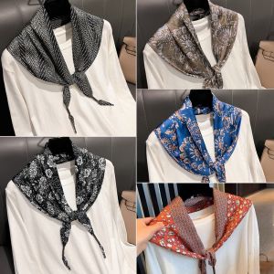 FLYING Literary Style Cashew Floral Silk Scarf Imitation Silk Versatile Accessory Womens Waist Scarf Fashion Waist Triangle Scarf Belt Travel Accessory