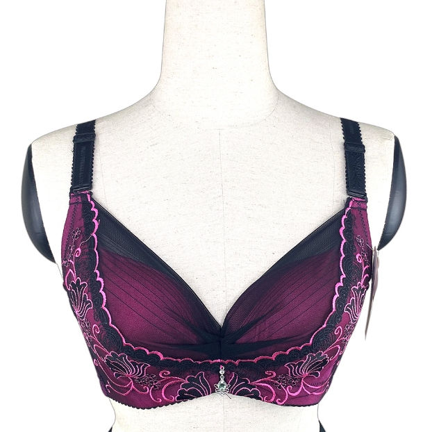 Under-Wired Plus Size Bra Elegant Floral Lace Thin Span Padding Cup C/D 36-44  Skin-friendly Soft Breathable Material