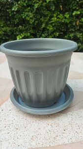 กระถางโรมัน 8 นิ้ว สีเทา พร้อมจานรอง