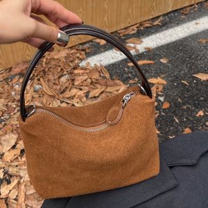 High-end leather lunch box bag 2025 new style versatile handbag retro handbag cross-body bag for women