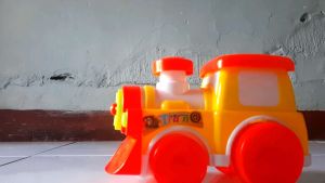 Mainan anak kepala kereta api Thomas kereta dorong bisa di tarik LT68