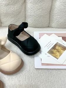 Girls leather shoes 2024 New Childrens Shoes Weastern Style and s Style Girl Princess Shoes Spring and Autumn Soft Bottom Baby Pumps