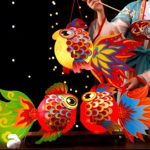 EO4MD กระดาษ โคมไฟปลาสำหรับเทศกาลกลางฤดูใบไม้ร่วง ทำมือ แบบจีน โคมไฟมือถือ ตลก ชุดวัสดุ โคมไฟปลาทอง สำหรับเด็ก