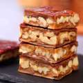 【 Beneficial to health】 500g Jujube with walnuts Nut Date Cake Nut Casual Snack 新疆大枣夹核桃 枣仁派 无核核枣糕 坚果小吃 孕妇休闲零食 -JKI. 