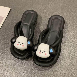 NDDshop มาใหม่รุ่นแนะนำ รองเท้าส้นตึกสำหรับผู้หญิง แบบหูหนีบ พื้นหนา 2 นิ้ว  วัสดุยาง EVA นิ่ม น้ำหนักเบาใส่สบายไม่เมื่อยเท้า เพิ่มกิมมิคสุดน่ารัก กับตัวการ์ตูนน้องหมาด้านบน รุ่นนี้แนะนำเท้าอวบ +1 ไซซ์ด้วยน๊า