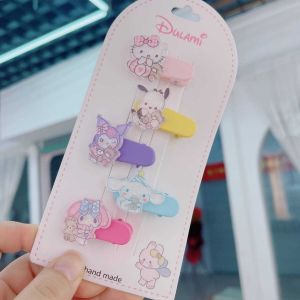 กิ๊ฟพลาสติก กิ๊ฟหนีบผมเด็ก  - มีทั้งหมด 2 แบบ - แผงนึงมี 5 ตัว