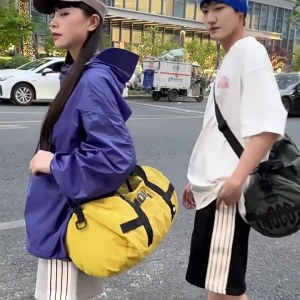 Practical Nylon Bag for Outdoor Enthusiast Business Traveler Spacious Lightweight Carryall with Reinforced Handle