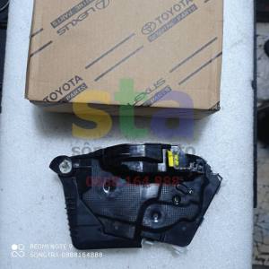 Khóa ngậm cửa trước trái Vios 2014 - 2017