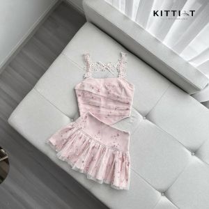 KITTI_T (กิตติที) Set (2)ชิ้น เสื้อ+กระโปรง คาเฟ่ลุคที่สมบูรณ์ ความฟรุ้งฟริ้งที่ทำให้วันธรรมดาพิเศษ