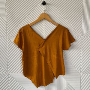 Atasan Kaos Kerah Vneck Sambung Lengan Pendek Wanita/Blus Wanita Terbaru/T-shirt Vneck Premium