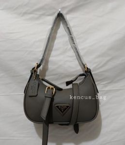 Tas Wanita bahu dan Selempang 6U335T PU Leather Signature