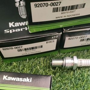 Busi Motor NGK B9ES - B9ECS untuk Kawasaki Ninja 150 R RR SS
