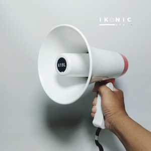 IKONIC Megaphone Bluetooth Pengeras Suara Speaker Demo Portabel Rekam Suara F 619
