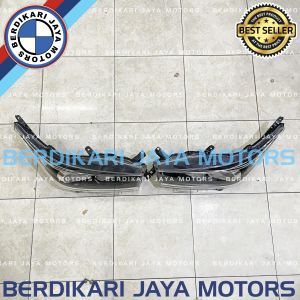 LAMPU DEPAN HEAD LAMP HEADLAMP LAMPU BESAR UTAMA TOYOTA INNOVA INOVA REBORN 2016 2017 2018 2019 2020 2021 2022 2023 2024 ORIGINAL MERK DMAC D-MAC D MAC