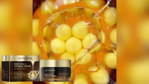 Jaysuing Vitamin C Pelembab Wajah Krim perawatan kulit yang lembut mengencangkan melembapkan melembutkan dan mencerahkan