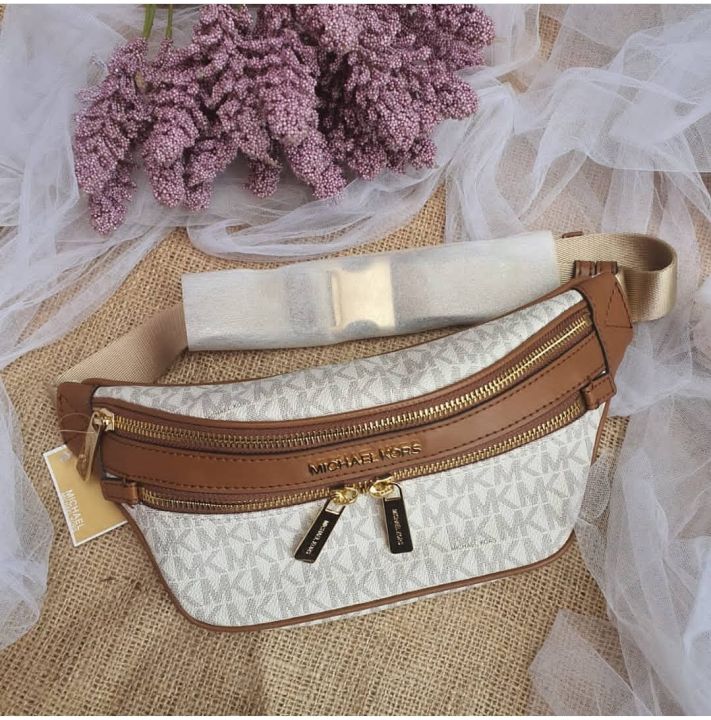 Michael Kors Xbody Women's Waist Pack Size XS Vanilla, vanilla, Additional  pocket : Amazon.de: Fashion