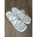 Dép nữ cao gót - đế PU cao 6 phân - 3 quai xoàn  - ( MS. 11 ) DéP Shoes GiàY Jean. 