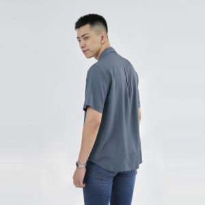 Kemeja Polos Pria Lengan Pendek Kerah Cuban Bahan Rayon Twill 30s Warna Abu Tua